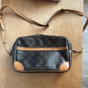 Louis Vuitton purse